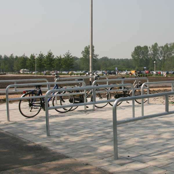 Cykelparkering til ethvert behov | Cykelstativer til skråparkering | Cykellæn med tværstiver | image #8 |  