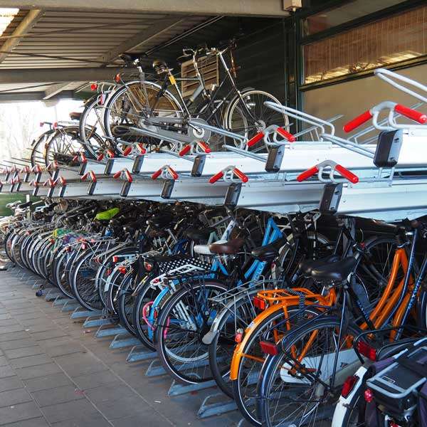 Cykelparkering til ethvert behov | Pladsbesparende cykelparkering | FalcoLevel Premium+, cykelparkering i 2 etager | image #10 |  