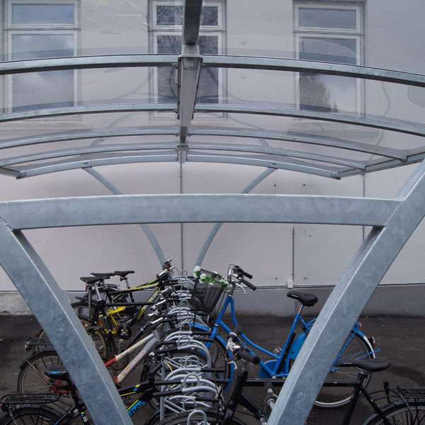Overdækninger og skure | Cykeloverdækninger | FalcoRail Low dobbeltsidet cykeloverdækning | image #4 |  FalcoRail-Low-dobbeltsidet-cykeloverdækning-med-polycarbonat-tag
