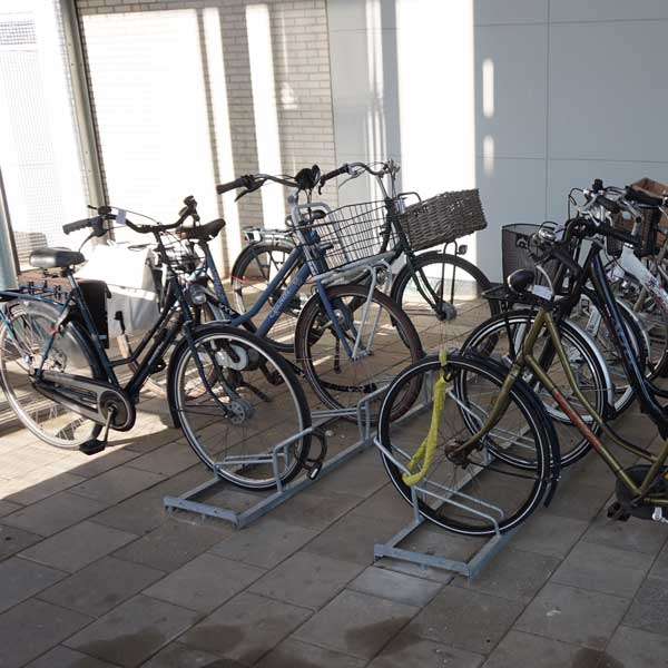 Cykelparkering til ethvert behov | Find professionelt cykelstativ hos Falco | FalcoSound Low enkeltsidet cykelstativ | image #5 |  