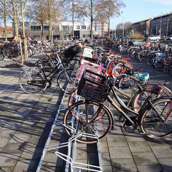 Cykelparkering til ethvert behov | Find professionelt cykelstativ hos Falco | FalcoSound Low enkeltsidet cykelstativ | image #3 |  