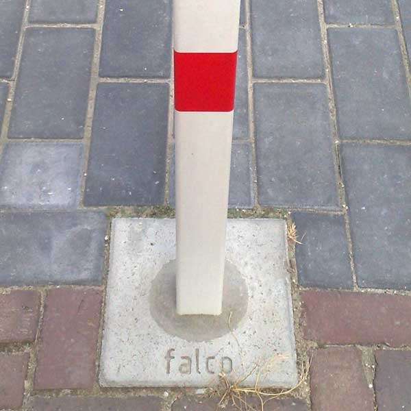 Pullerter | Pullerter i stål | Firkant pullert FalcoSentry | image #3 |  