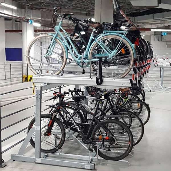 Cykelparkering til ethvert behov | Pladsbesparende cykelparkering | FalcoLevel Premium+, cykelparkering i 2 etager | image #6 |  FalcoLevel-Premium+-cykelparkering-i-2-etager