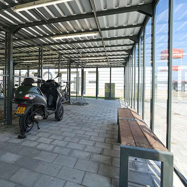 Project Amsterdam Lufthavn opruster på cykelparkering