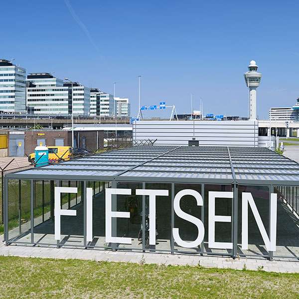 Project Amsterdam Lufthavn opruster på cykelparkering