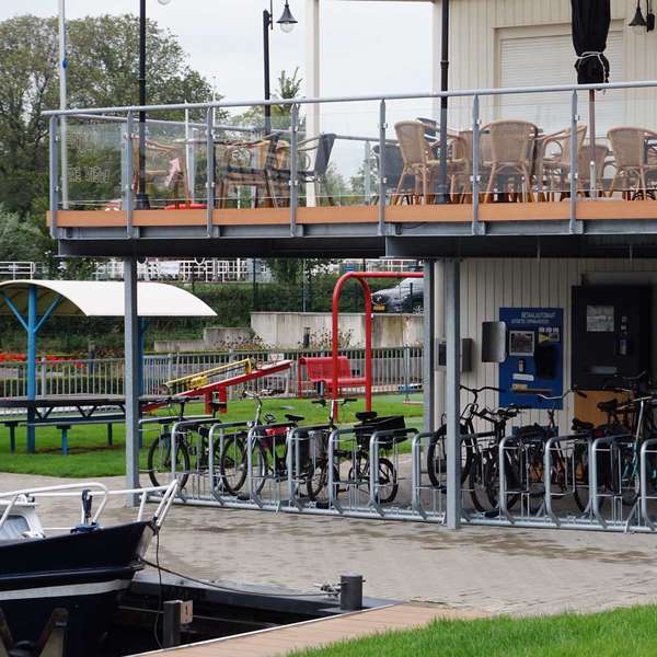 Cykelparkering til ethvert behov | Find professionelt cykelstativ hos Falco | FalcoFida dobbeltsidet cykelparkering | image #2 |  