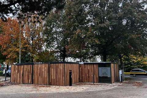 FalcoLok cykeloverdækning til hotelprojekt i Holland