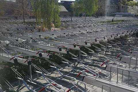 Etagecykelparkering på internationalt niveau