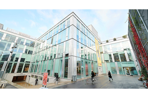 Cykelparkeringsanlæg ved KEA i København i 2013