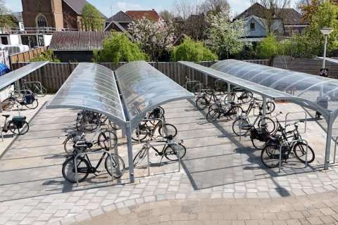Fremtidssikret cykelparkering ved et regionalt busknudepunkt