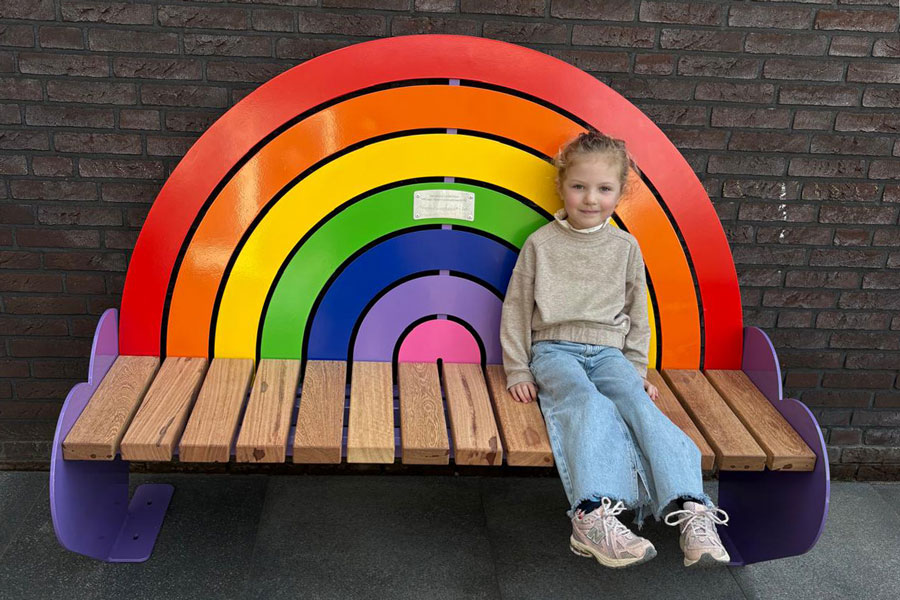 Når en idé fra et barn bliver til en bænk i virkeligheden