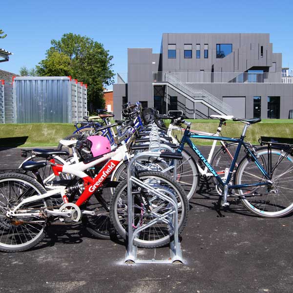 KAB og Falco A/S kræser for cyklisterne