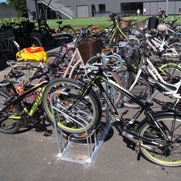 KAB og Falco A/S kræser for cyklisterne