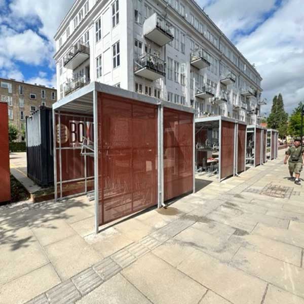 Effektiv og pladsbesparende cykelparkering hos NØAS, Amager