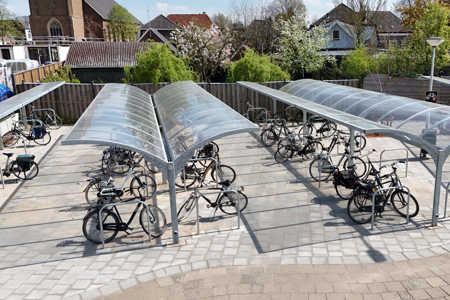 Fremtidssikret cykelparkering ved et regionalt busknudepunkt