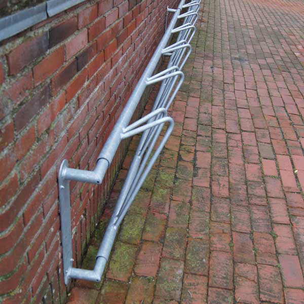 Væghængt skrå cykelstativ, Falco-DK