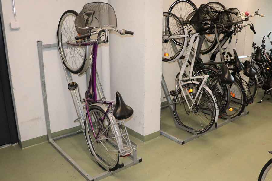 FalcoVert — semivertikal DGNB-cykelparkering til kompakte arealer