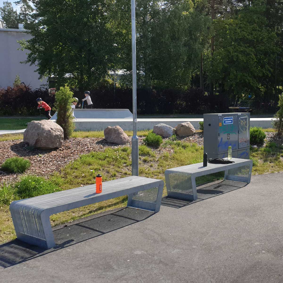 FalcoLinea stålbænk uden ryglæn